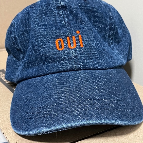 Clare V. Denim Baseball hat (red OUI) - Picture 1 of 5